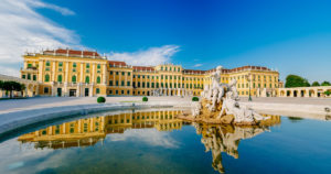 Palatul si gradinile Schonbrunn Viena